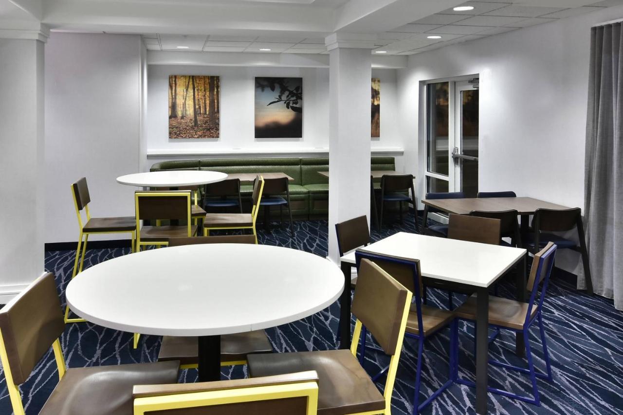 Fairfield & By Marriott Richmond 3*