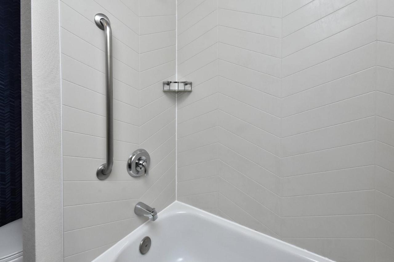 Fairfield & By Marriott Richmond Hotel Innsbrook